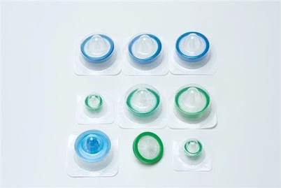 Comprar 4 Obtener 1 filtros de jeringa de alta calidad gratisSeme de poro estéril 0.22um 0.45um PES CA filtros de jeringa de material individualmente paquete